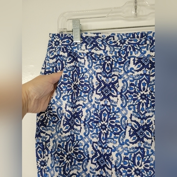 Milly for Designnation Blue Floral Geometric Paisley Design Cropped Pant Size 8 - Picture 6 of 11